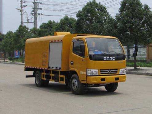 ���翭����С�ͻ�����ϴ��